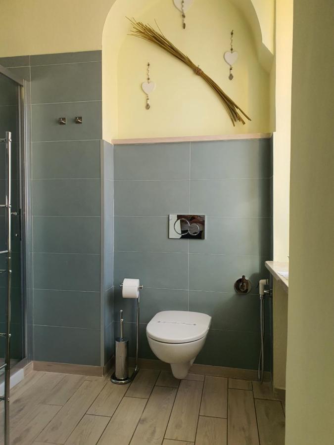 Casa Soggiorno Il Quetzales 瓦伦扎 外观 照片