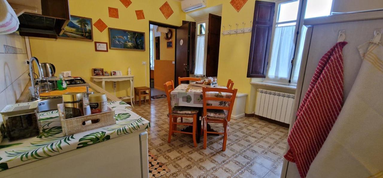 Casa Soggiorno Il Quetzales 瓦伦扎 外观 照片